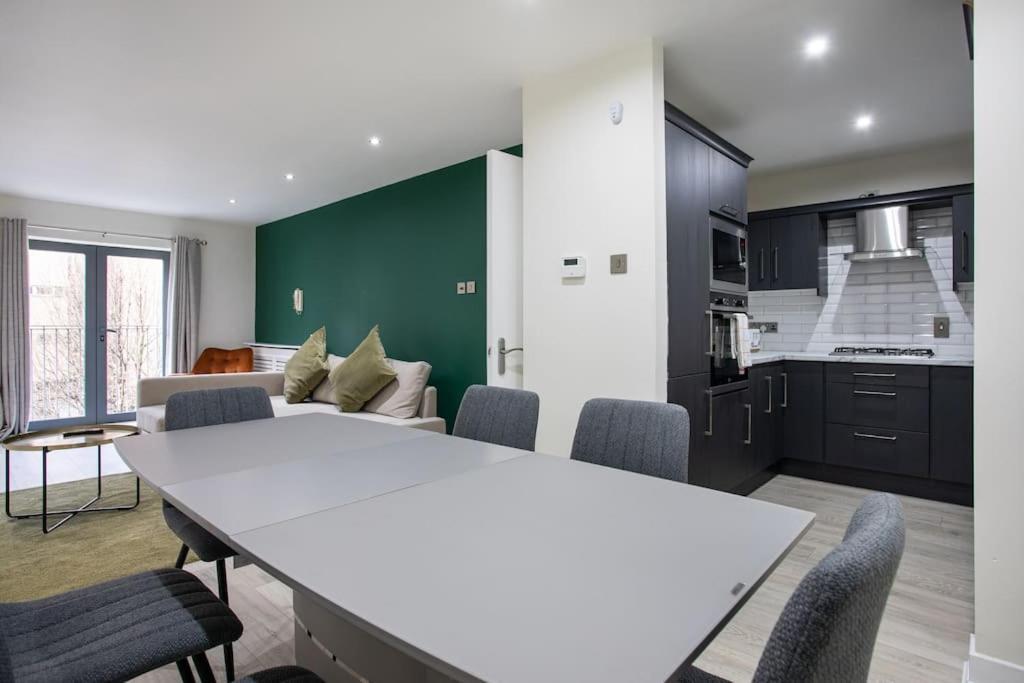 Luxury, Sleeps 6, City Centre Belfast Eksteriør billede