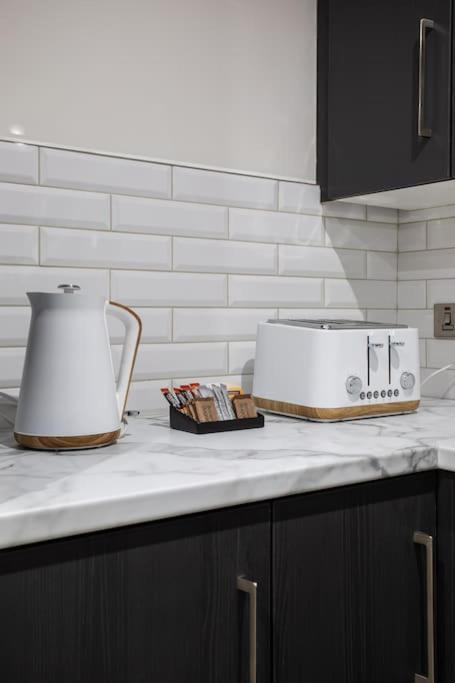Luxury, Sleeps 6, City Centre Belfast Eksteriør billede