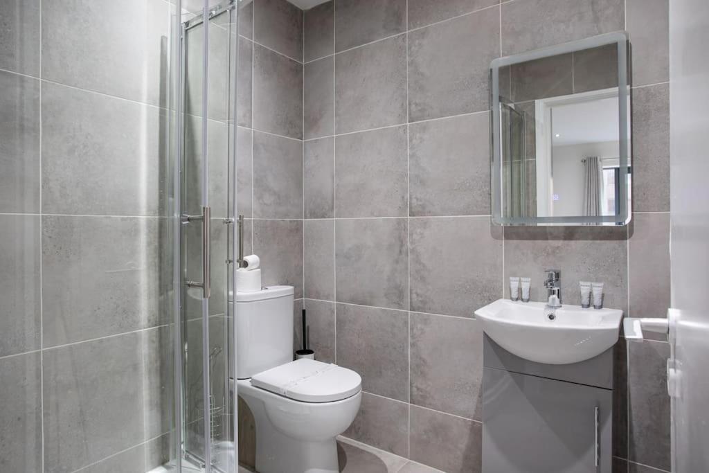 Luxury, Sleeps 6, City Centre Belfast Eksteriør billede