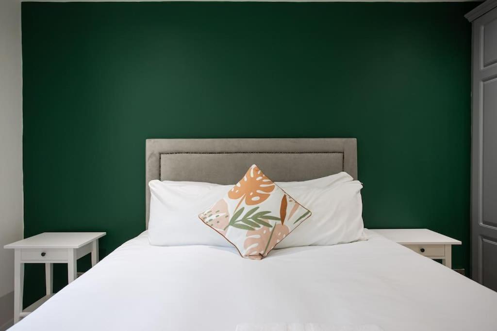 Luxury, Sleeps 6, City Centre Belfast Eksteriør billede