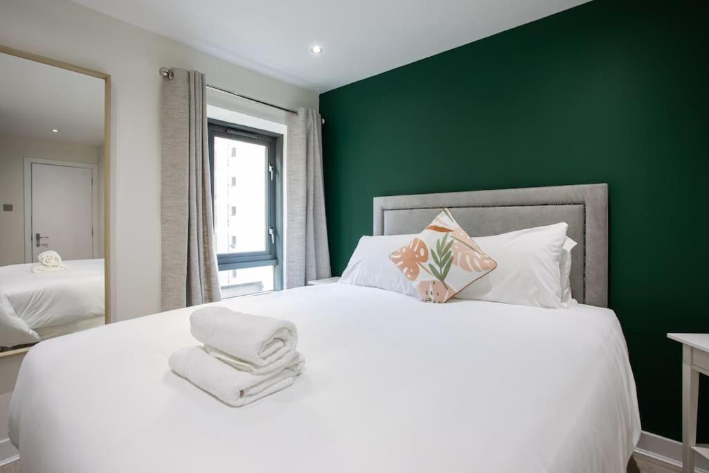 Luxury, Sleeps 6, City Centre Belfast Eksteriør billede