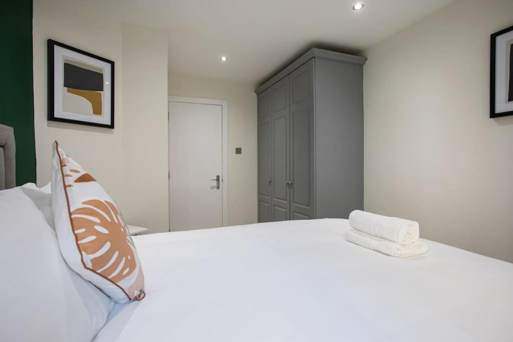 Luxury, Sleeps 6, City Centre Belfast Eksteriør billede