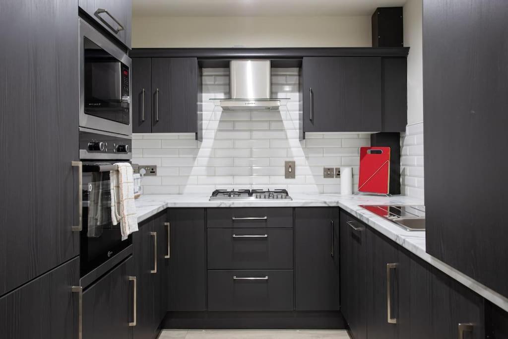 Luxury, Sleeps 6, City Centre Belfast Eksteriør billede